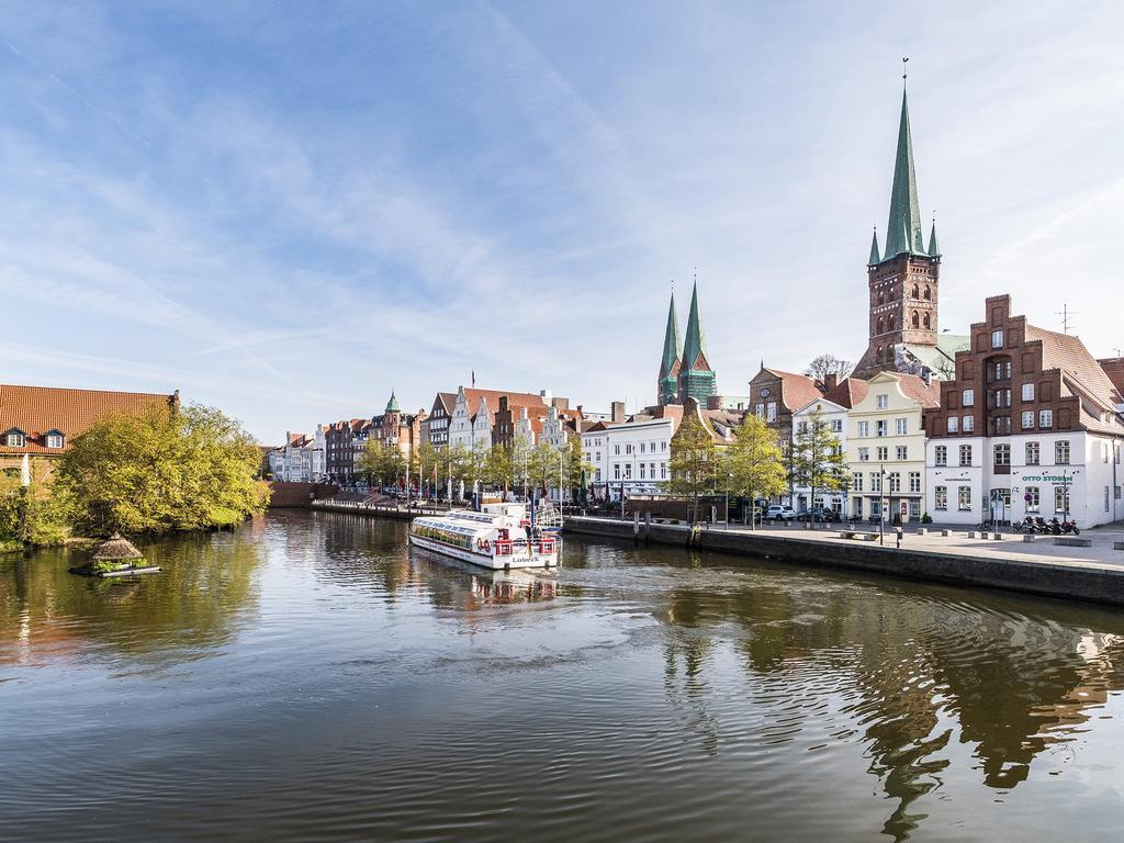 Hotel Jensen Lübeck Exteriör bild